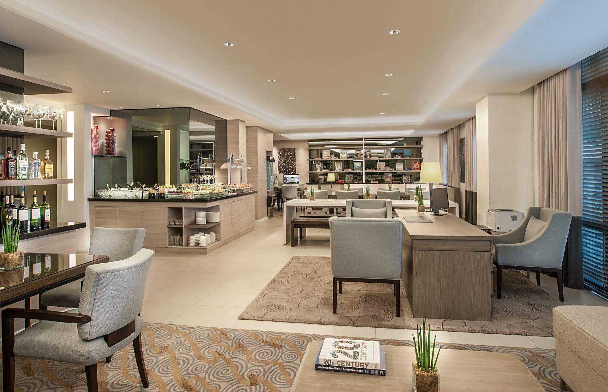Seda Bonifacio Global City Taguig Eksteriør billede